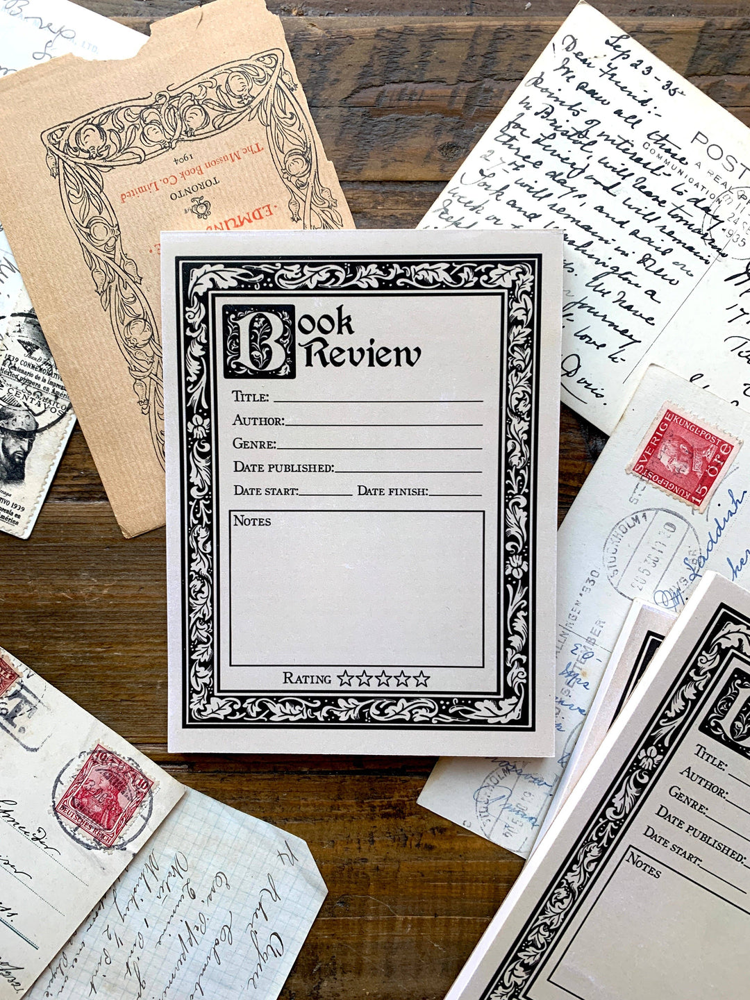 Book Review Notepad – Tabletop Bookshelf